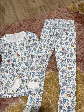 Roller rabbit Kids White Monkey Print Pajama Set